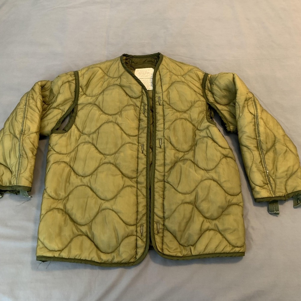 Vintage Gibraltar Industries Jacket Mens Medium Green‎ Quilted Army Liner 70s